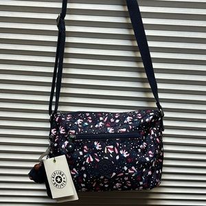 Kipling Crossbody